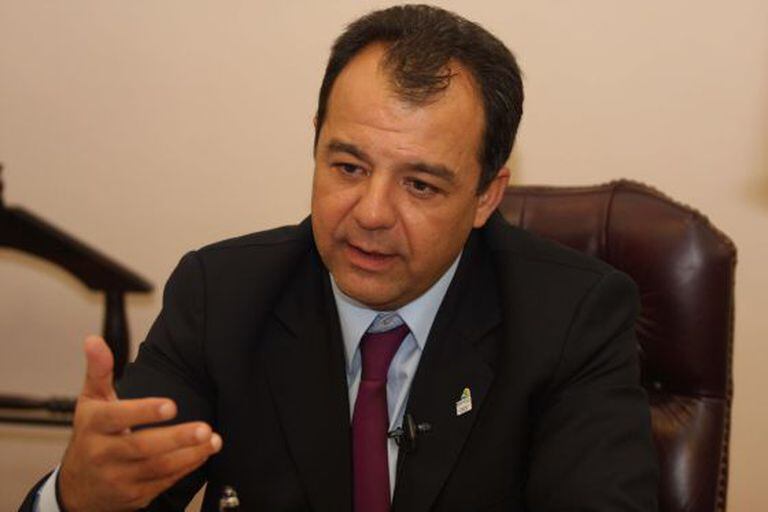O governador de Rio Sergio Cabral.
