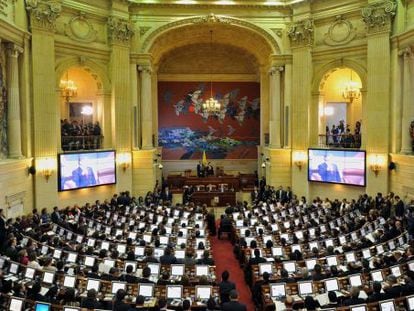 Primera sessão do novo Congreso colombiano.
