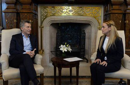 Macri se reúne com Tintori em Buenos Aires.