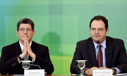 Joaquim Levy e Nelson Barbosa durante anúncio em Brasília,