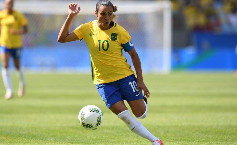 Marta contra a Suécia na semifinal.