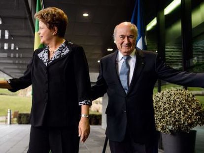 Dilma Rousseff e o presidente da FIFA, em Zurique esta sexta.  