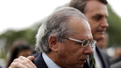Ministro da Economia, Paulo Guedes, ao lado do presidente Jair Bolsonaro. 