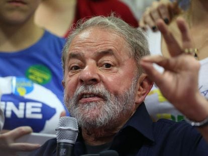 Lula em coletiva de imprensa ap&oacute;s de sua condu&ccedil;&atilde;o coercitiva