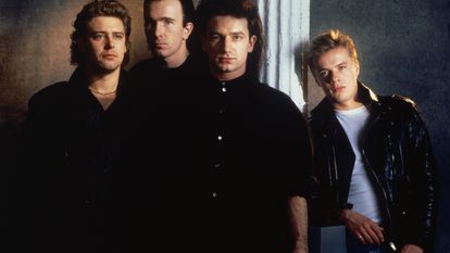 Adam Clayton, The Edge, Bono e Larry Mullen Jr. – ou seja, o U2 inteiro – numa foto do começo da carreira.
