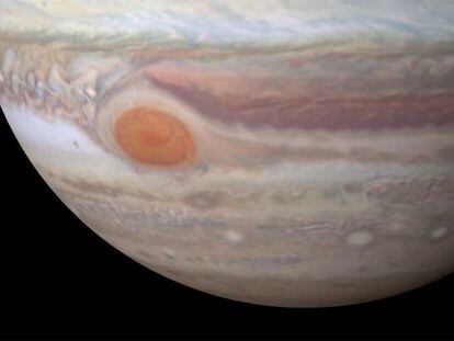 A mancha vermelha de Júpiter, em alta definição.