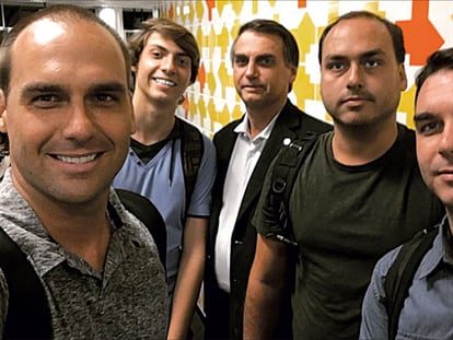 Da esquerda para a direita,Eduardo, Renan, Jair, Carlos e Flávio.
