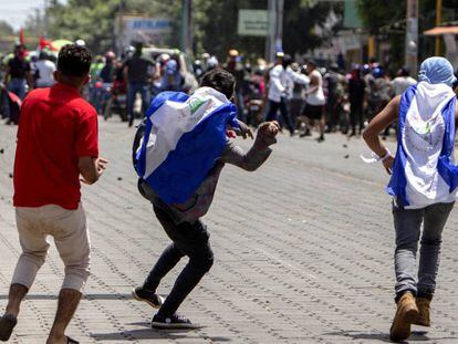 Vários manifestantes enfrentam seguidores de Daniel Ortega