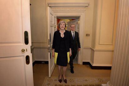 Theresa May chega ao número 10 da Downing Street na quarta-feira.