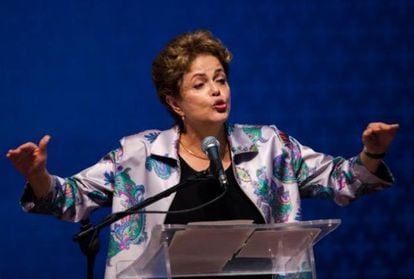 Dilma discursa em Bras&iacute;lia. 