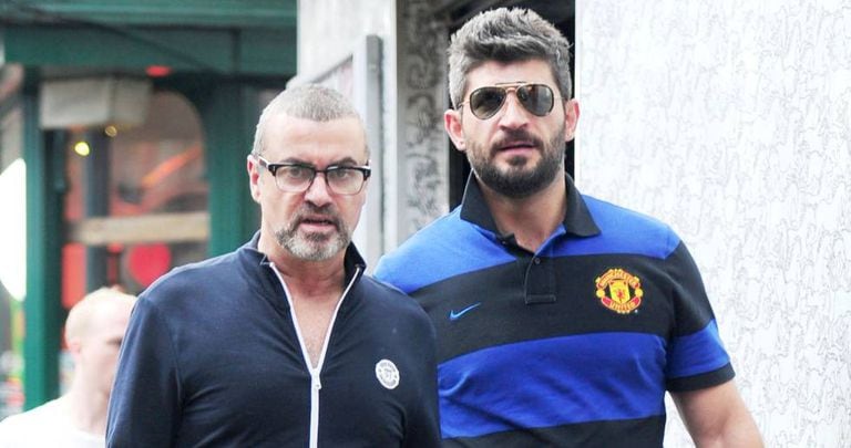 George Michael e Fadi Fawaz pelas ruas de Londres em 20 de junho de 2012.
