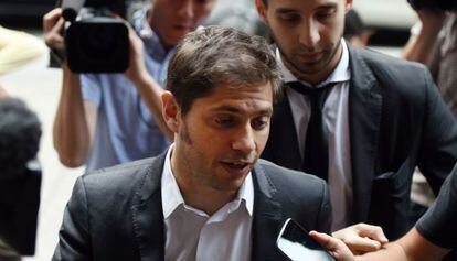 O ministro de Economia da Argentina, Axel Kicillof, chega ao escritório do mediador Daniel Pollack, ontem pela tarde, em Manhattan.