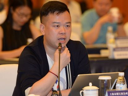 Lin Qi, diretor-executivo da Yoozoo Games, em um evento ocorrido na China em maio de 2018.