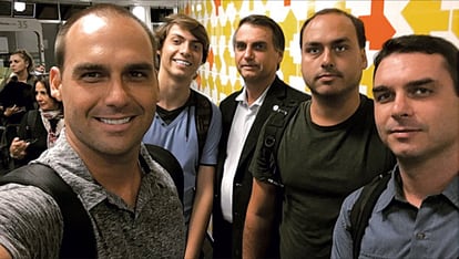 Da esquerda para a direita,Eduardo, Renan, Jair, Carlos e Flávio.