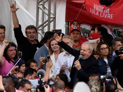 Livre, Lula acende esperança de reanimar uma combalida oposição