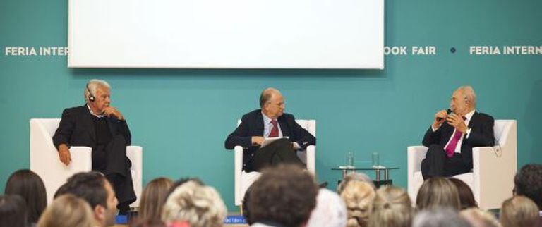 González, Krauze e Peres, em Guadalajara.