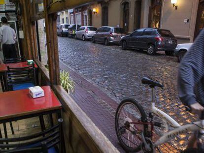 Um dos cafés típicos de San Telmo, em Buenos Aires.