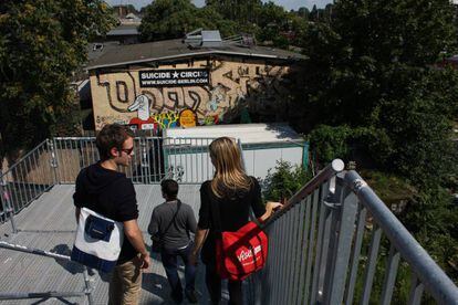 Em Berlim são organizadas rotas de arte de rua guiadas por grafiteiros.