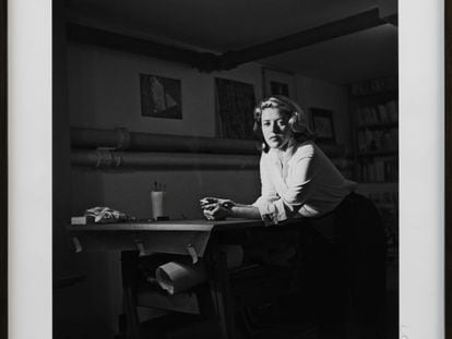 A escritora, em 1954.