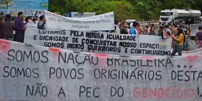&Iacute;ndios Guaranis protestam contra PEC 215