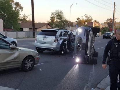 Acidente de um carro do Uber em Tempe (Arizona).