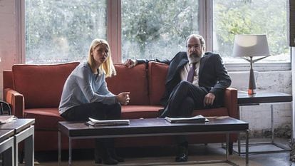 Claire Danes e Mandy Patinkin, na sexta temporada de 'Homeland'.