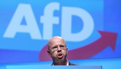 O político da Alternativa para a Alemanha (AfD) Andreas Kalbitz durante um congresso do partido em dezembro em Braunschweig.