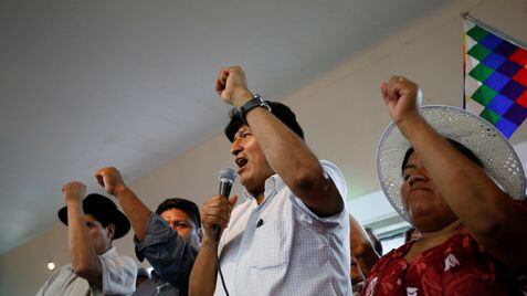 O ex-presidente da Bolívia, Evo Morales, durante entrevista coletiva em Buenos Aires em que anunciou seu ex-ministro Luis Arce como candidato à presidência.