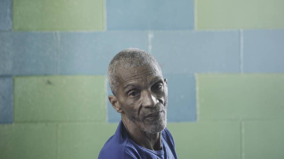Edson Martins de Oliveira, 64, preso por agredir a companheira.