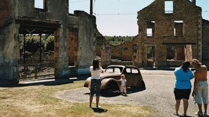 Oradour-sur-Glane (França). Sua população foi exterminada pela Alemanha em 1944.