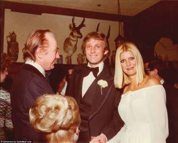 O pai, Trump e Ivana.