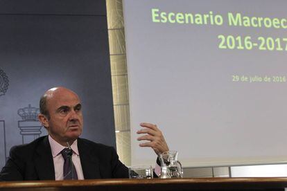 O Ministro da Economia da Espanha, Luis de Guindos.