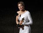 Renée Zellweger, en el escenario del Dolby Theatre de Los Ángeles, tras ganar el Oscar a mejor actriz por 'Judy'.