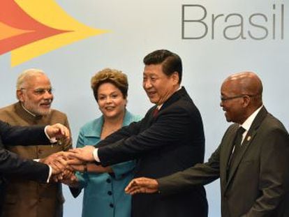 Os líderes dos BRICS posam na reunião de Fortaleza.