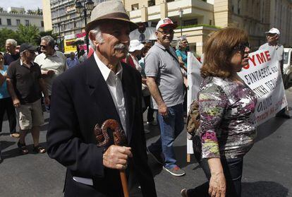 Protesto de pensionistas na Grécia contra as medidas de austeridade.
