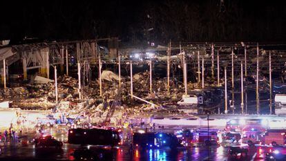 Uno de los almacenes de Amazon en Illinois ha sido destruido por los tornados en la madrugada de este sábado.