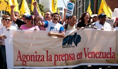 Protesto de jornalistas em Caracas em 11 de fevereiro.