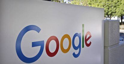 Logo do Google na sede do grupo, em Mountain View (Califórnia).