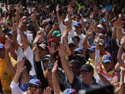 Simpatizantes de Juan Guaidó, em 26 de janeiro em Caracas.