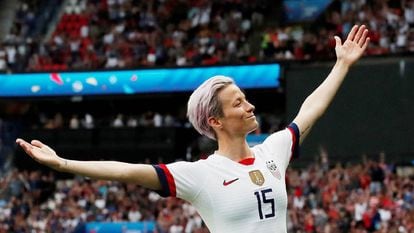 Megan Rapinoe comemora o primeiro gol dos EUA contra a França na Copa do Mundo Feminina, em 28 de junho.