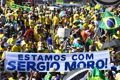 Marcha a favor do ministro Sergio Moro neste domingo na praia de Copacabana.