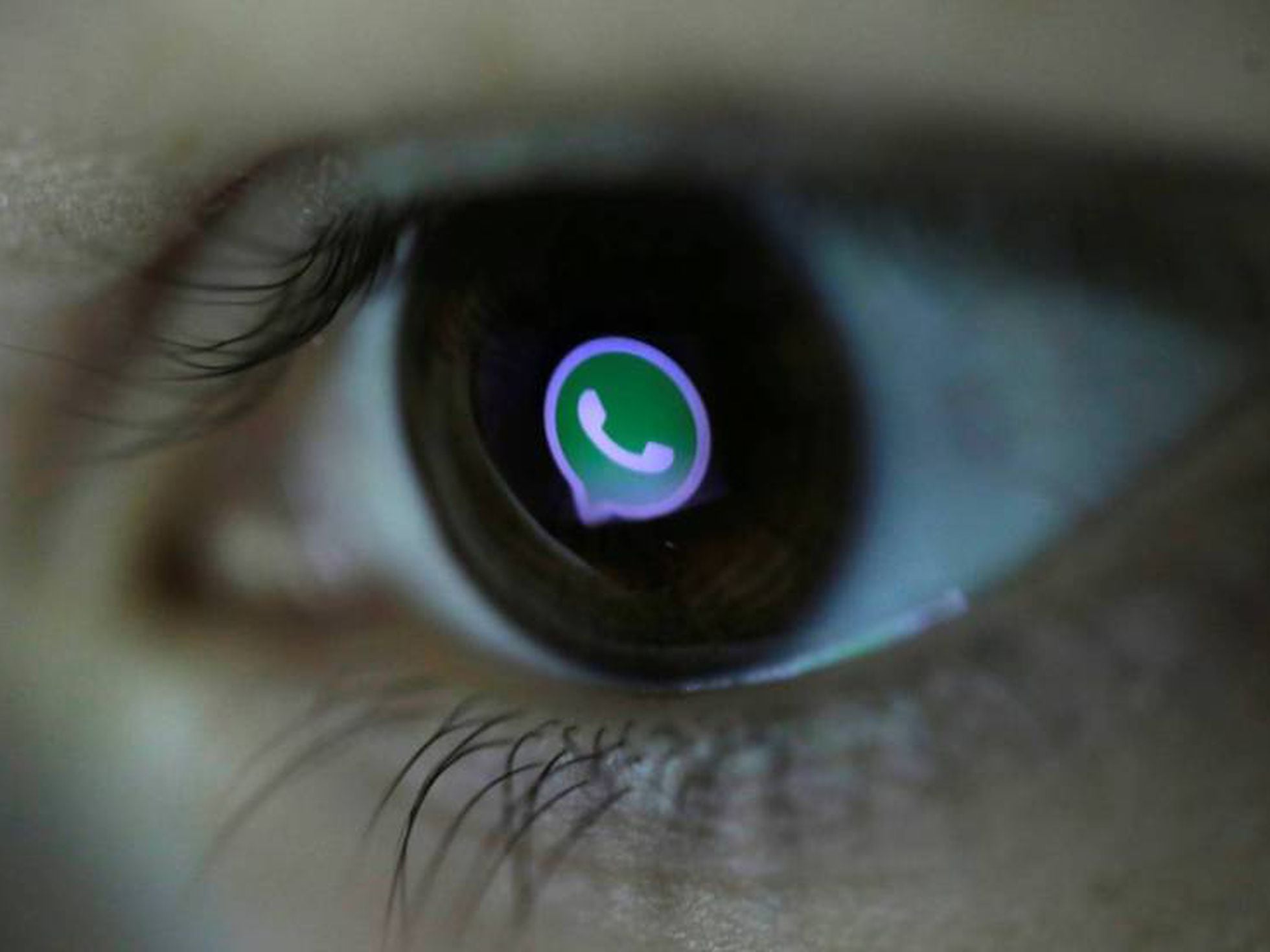 WhatsApp, uma arma eleitoral sem lei no Brasil