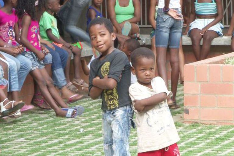 Crianças em centro recreativo em Cáli, na Colômbia.