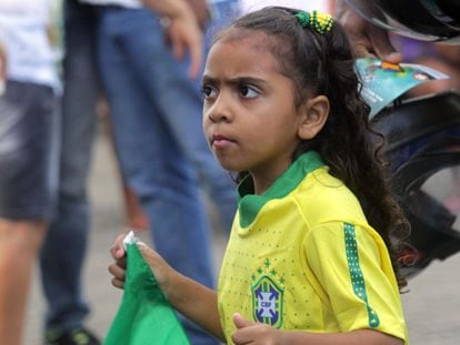 Torcedora brasileira em Salvador, durante a Copa de 2014.