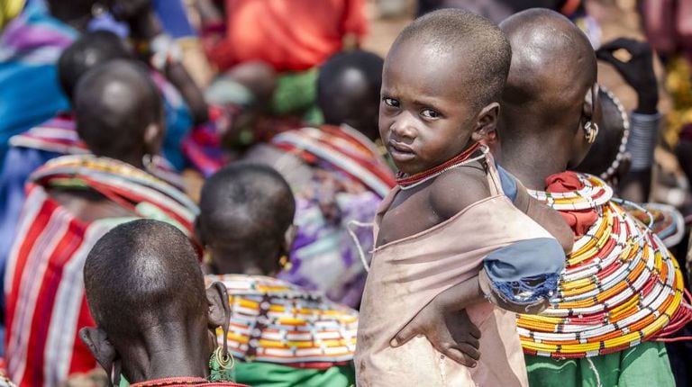 Uma criança da etnia samburu no Quênia
