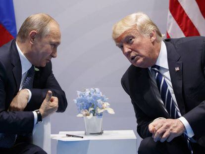 Donald Trump e Vladimir Putin, na reunião do G20.