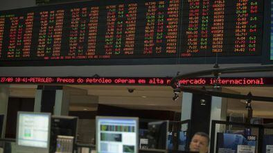 Bolsa de São Paulo volta acionar circuit breaker.