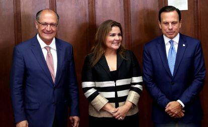Alckmin, a diretora do Fórum Econômico Mundial para a América Latina, Marissol Argueta de Barillas, e Joao Doria.