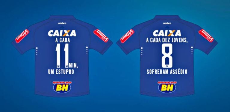 Números da violência contra a mulher na camisa do Cruzeiro.
