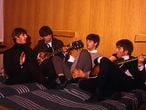 El ritmo frenético que vivieron The Beatles durante años pudo ser una de las causas de la ruptura de la banda. Este documental intenta descifrar los motivos del distanciamiento de los cuatro de Liverpool.